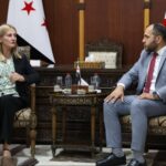 محافظ حماة يبحث مع وفد نرويجي تعزيز التعاون في مجالات التنمية