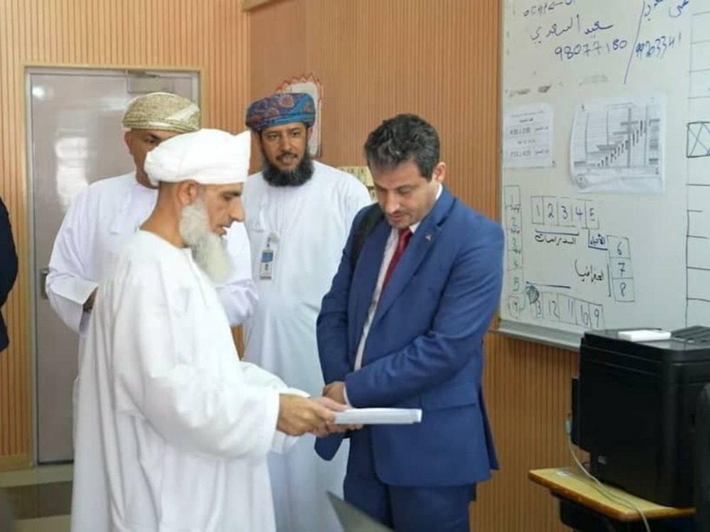 وفد من وزارة التربية يزور سلطنة عُمان تعزيزاً للتعاون التربوي وتبادل الخبرات