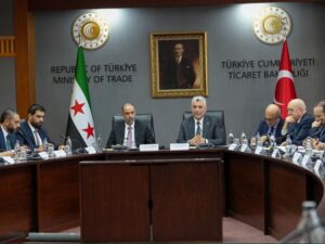 رئيس المنافذ والجمارك يبحث في أنقرة تعزيز التجارة ومشروع المنطقة الحرة بإدلب