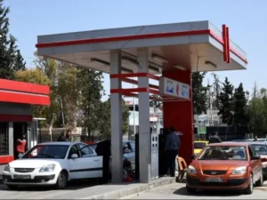 الازدحام على محطات الوقود في دمشق بسبب زيادة المركبات