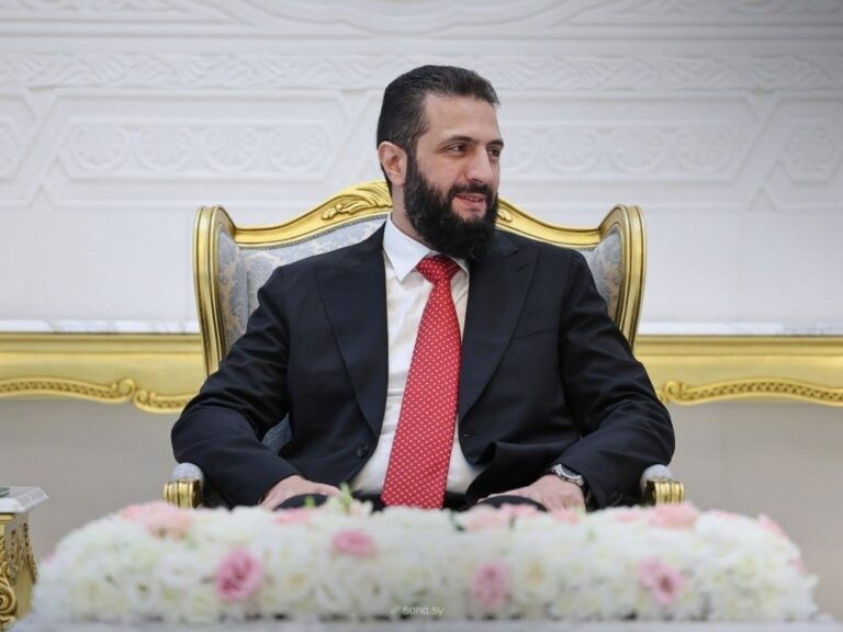 الرئيس الشرع يستقبل وفداً ليبياً لبحث آفاق التعاون في المجالات التجارية والاستثمارية