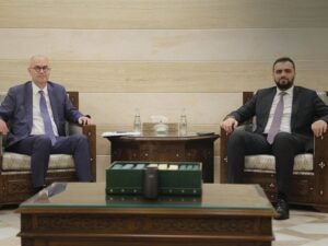 وزارة الخارجية والمغتربين وصندوق النقد الدولي يبحثان تعزيز الاستقرار الاقتصادي والمالي