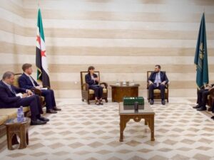 الخارجية تبحث مشاريع المجلس النرويجي للاجئين في سوريا