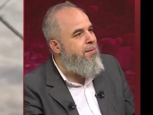ناجٍ من مجزرة الكيماوي يروي قصة شاب أنقذ أرواح 17 مصاباً قبل أن يستشهد