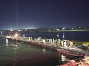 ارتفاع منسوب مياه نهر الفرات قرب الجسر الحربي في مدينة دير الزور