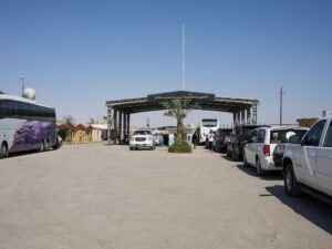 منفذ البوكمال الحدودي مع العراق يسجل عبور 87 ألف مسافر منذ بداية العام