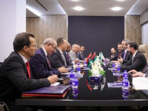 الشيباني يلتقي وزير النفط والغاز الليبي في طرابلس لبحث التعاون الثنائي في مجالات الطاقة والاستثمار