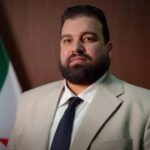 محافظ السويداء مصطفى البكور خلال تصريح صحفي حول عرقلة امتحانات الطلاب