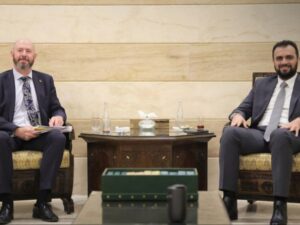 الخارجية تبحث مع وفد بريطاني آفاق التعاون الثنائي ودعم إعادة الإعمار