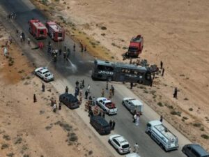 بعد حادث السخنة المأساوي.. خطة عاجلة لتأهيل طريق دمشق - دير الزور وإنشاء فرع ثانٍ