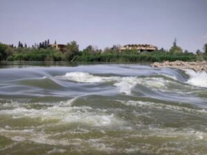 وزارة الطاقة تحذر من ارتفاع منسوب نهر الفرات وتدعو إلى الابتعاد عن مجراه