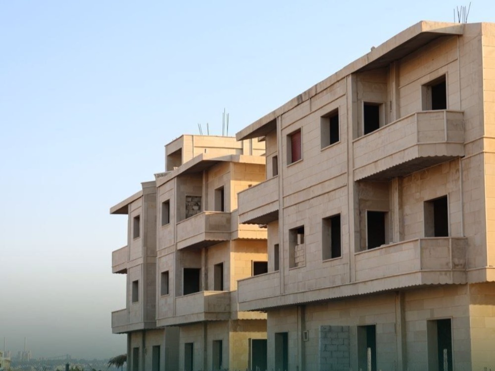 وزارة الإسكان تكثّف إجراءاتها لإعادة تفعيل التعاون السكني