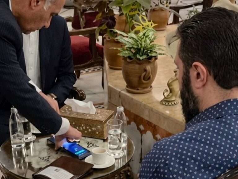 بحضور الرئيس الشرع.. سوريا تشهد أول معاملة مصرفية ببطاقة "فيزا" دولية