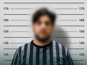 الأمن الداخلي يلقي القبض على شخص ظهر في مقاطع فيديو أثناء استعراضه بالسلاح
