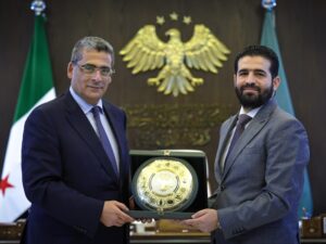 وزير الداخلية يستقبل السفير اللبناني لبحث سبل تعزيز العلاقات الثنائية والملفات ذات الاهتمام المشترك