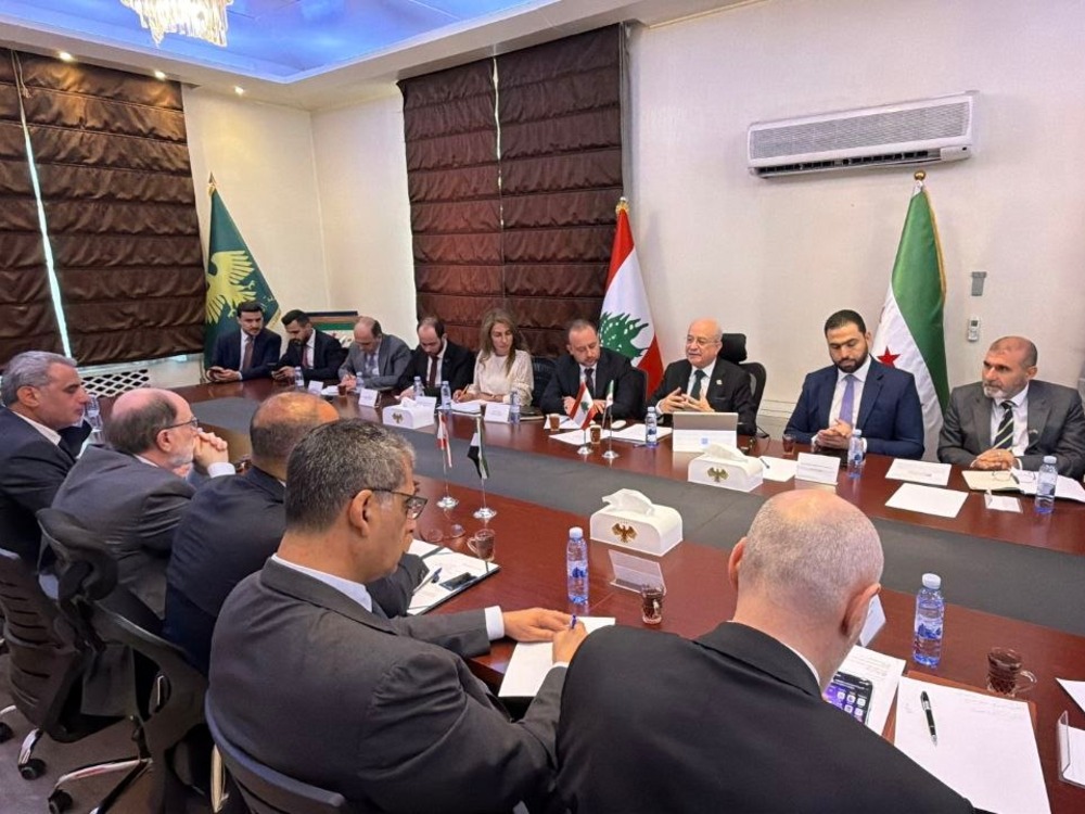 وزير النقل يبحث مع نظيره اللبناني تطوير حركة النقل بين البلدين