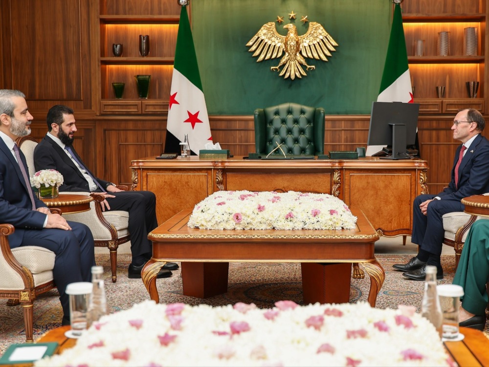 وزير الخارجية النرويجي: نفخر بدعم التقدم المُحرز في بناء سوريا الجديدة