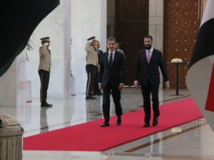 الرئيس الشرع يستقبل رئيس إقليم كردستان العراق في قصر الشعب بدمشق