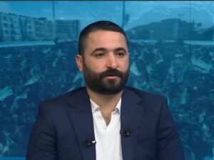 عبد الباقي: طلاب السويداء يدفعون ثمن تسلط عصابات تتدخل في قرار الأهالي