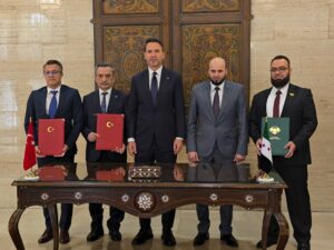 سوريا وتركيا توقعان مذكرة تفاهم للتعاون في مجالَي التعدين وعلوم الأرض