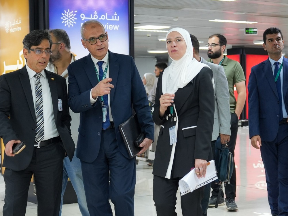 وفد من الطيران المصري يزور مطار دمشق الدولي تمهيداً لاستئناف الرحلات بين البلدين