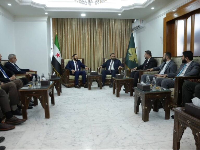 وزير الإعلام ومحافظ حلب يبحثان تطوير العمل الإعلامي وإطلاق الإذاعة في المحافظة