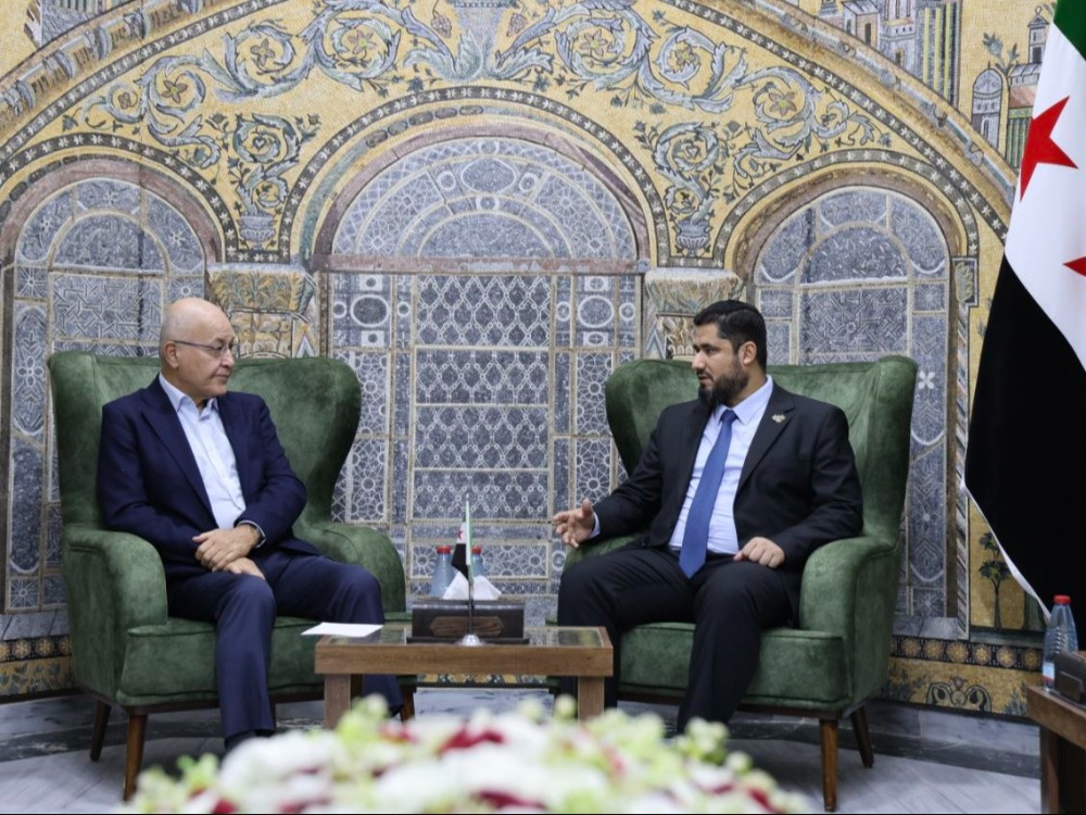 محافظ إدلب يبحث مع المفوض السامي العودة الطوعية للاجئين
