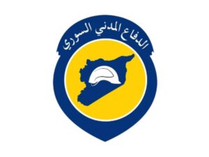 دير الزور.. إنقاذ طفل سقط داخل حفرة صرف صحي قيد الإنشاء