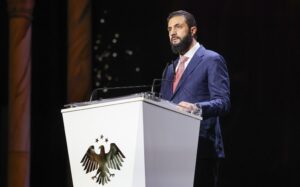 الرئيس الشرع: المشاركة الواسعة بمعرض دمشق الدولي تؤكد ثقة العالم بسوريا وشعبها