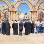 إعادة العمود الأثري للقديس مار سمعان إلى موقعه في دير وقلعة سمعان بريف حلب