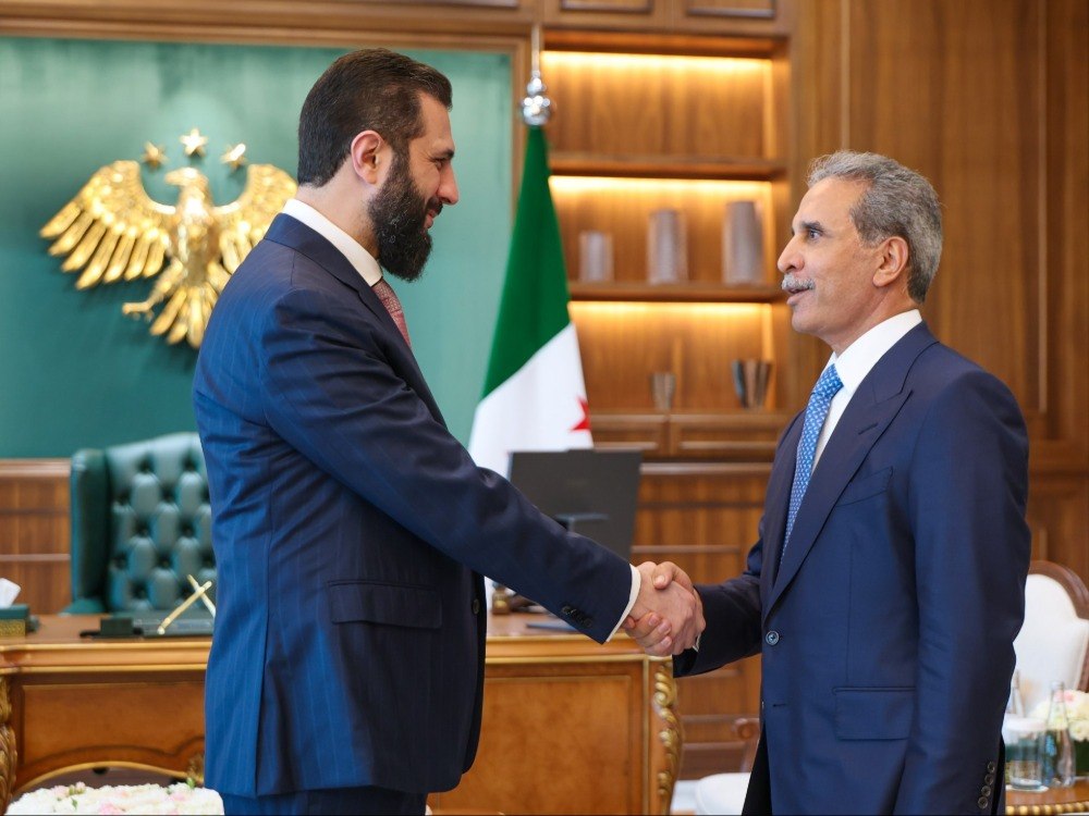 الرئيس الشرع يبحث مع رئيس القضاء العراقي تعزيز التعاون القضائي
