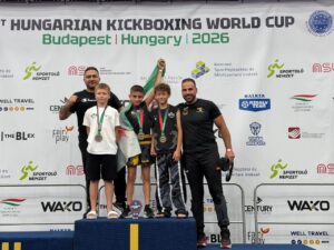 محمد مطيع شرف الدين يتوّج بالمركز الأول والميدالية الذهبية في كأس العالم للكيك بوكسينغ