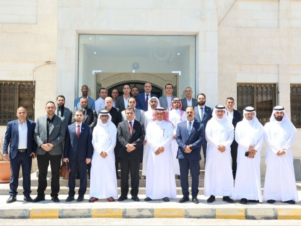 وزارة الداخلية تبحث مع المكتب العربي لشؤون المخدرات والجريمة في الأردن تعزيز الشراكات الأمنية