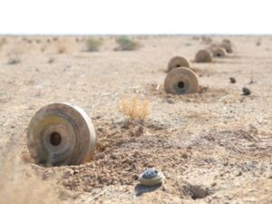 إصابة 4 أطفال بانفجار لغم من مخلفات النظام البائد في ريف إدلب الجنوبي