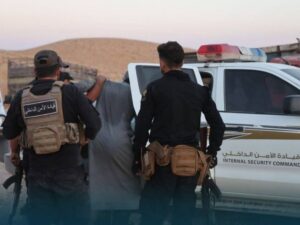 القبض على شخصين متورطين بسرقة وفرز النفط في ريف حمص