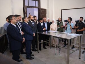 وزير التربية ومحافظ دمشق يفتتحان مدرسة جودت الهاشمي بدمشق بعد إعادة تأهيلها