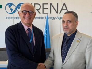 وزارة الطاقة تبحث مع الوكالة الدولية للطاقة المتجددة دعم السياسات وبناء القدرات