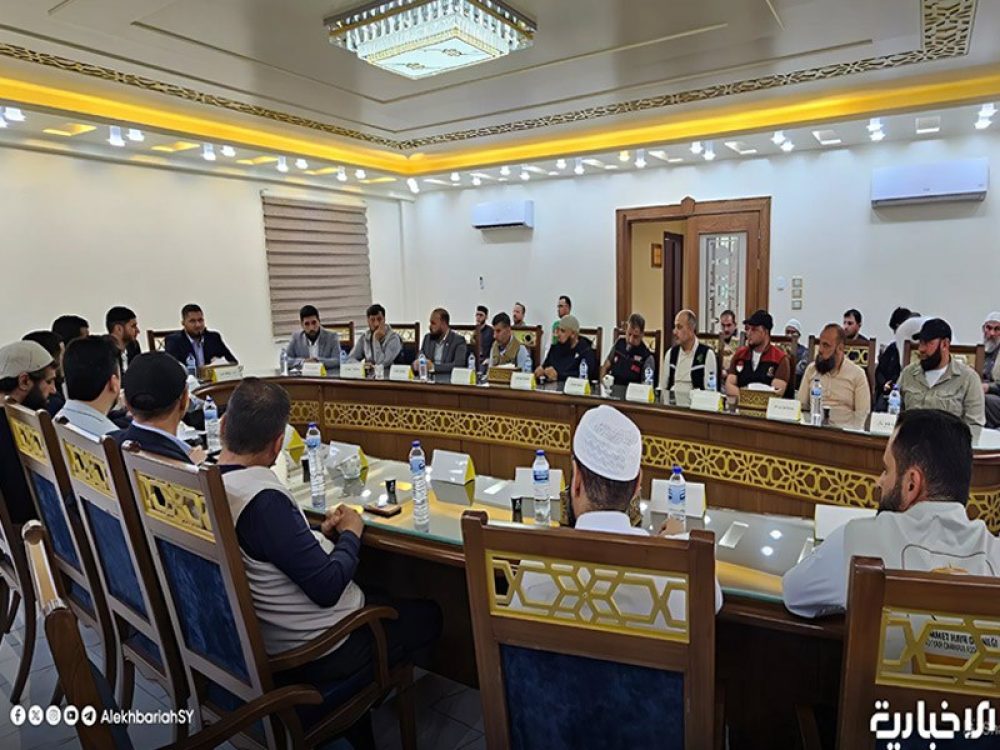 محافظ إدلب يكرّم جمعيات ساهمت في ترميم المساجد بالمنطقة