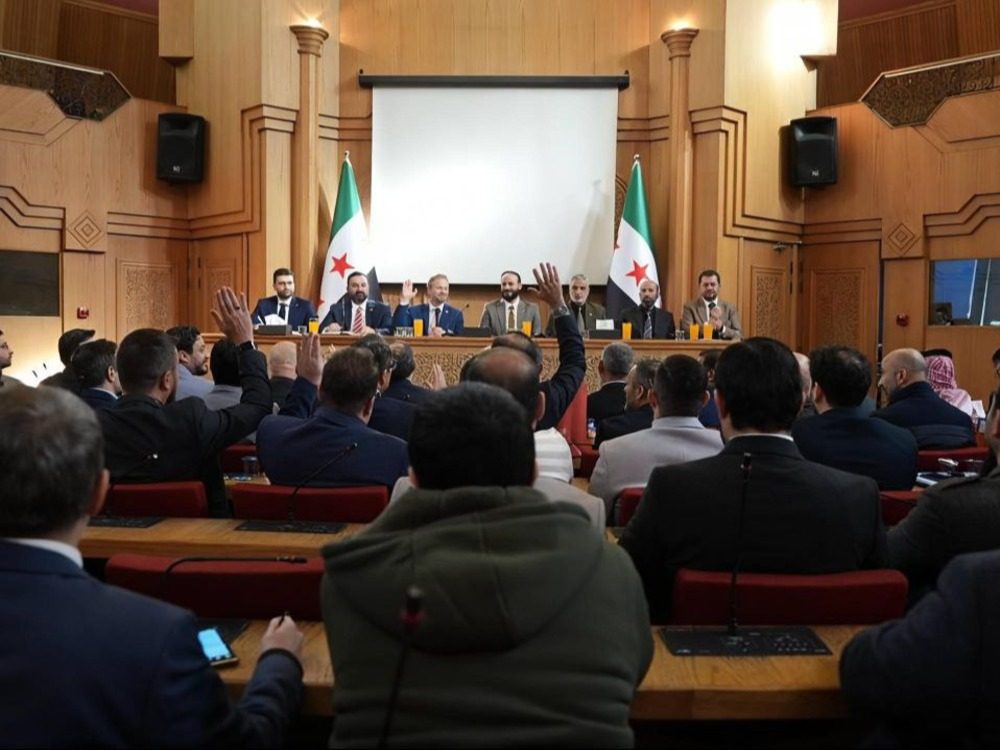 محافظ حلب يبحث مع هيئة الاستثمار دعم المشاريع في المحافظة