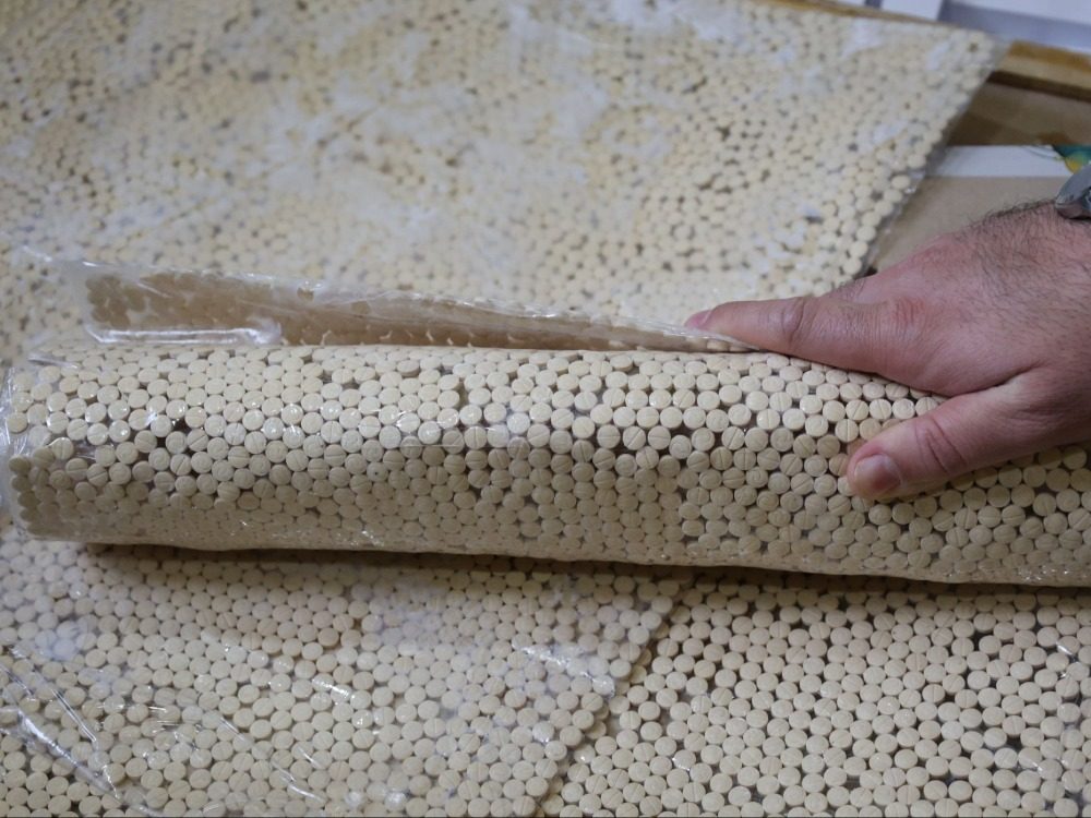 مكافحة المخدرات في حماة تحبط تهريب مواد مخدرة متجّهة إلى السعودية