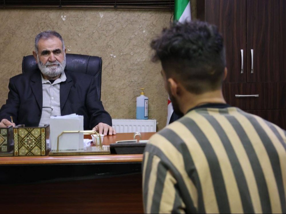 القبض على متورط بسرقة السيارات وترويج المواد المخدرة في حلب