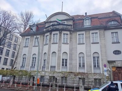 رقم قياسي جديد.. سفارة برلين تنجز 10643 معاملة في شهر واحد