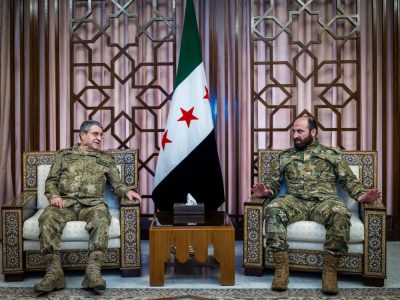 وزير الدفاع يلتقي رئيس أركان الجيش التركي في دمشق