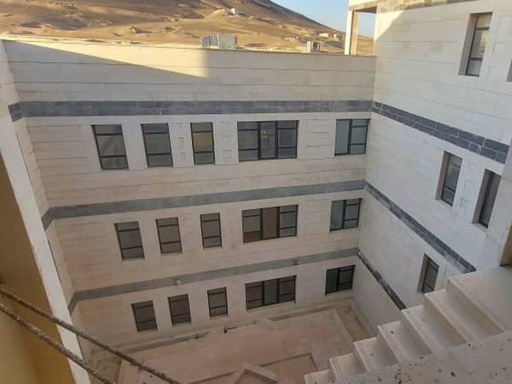 Cladding of Al-Kiswa Hospital إنجاز 70% من أعمال إكساء مستشفى الكسوة بريف دمشق