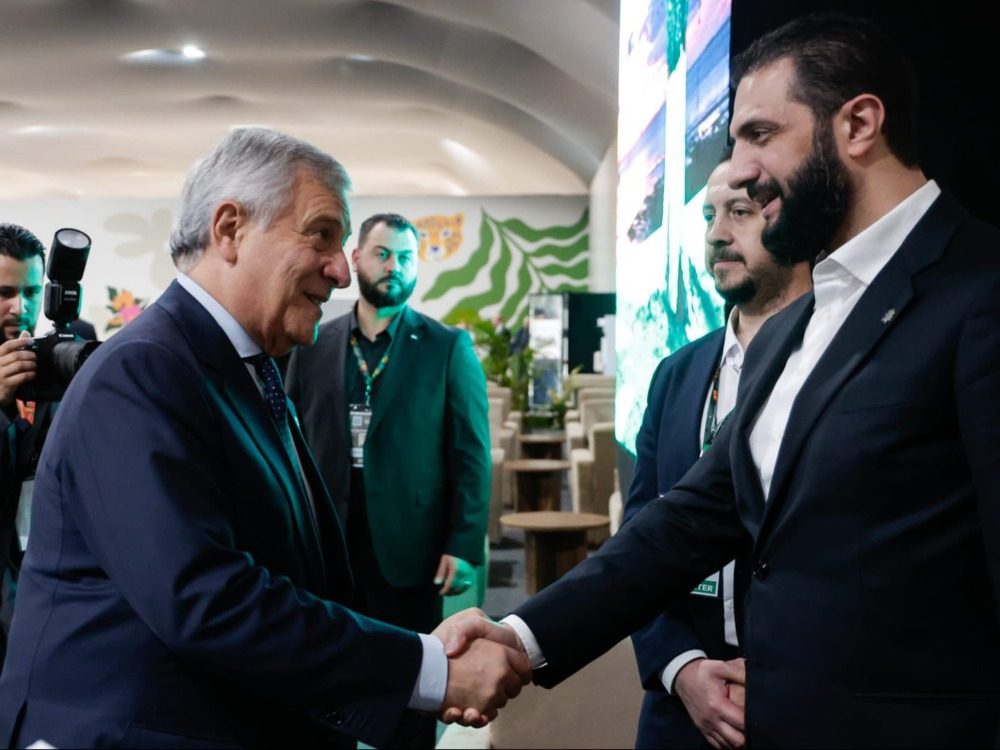 الرئيس الشرع يلتقي وزير الخارجية الإيطالي خلال قمة المناخ المنعقدة في البرازيل