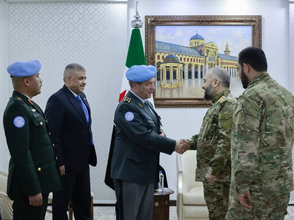 وزير الدفاع يستقبل رئيس بعثة "الانتسو" لحفظ السلام ويبحثان التنسيق المشترك