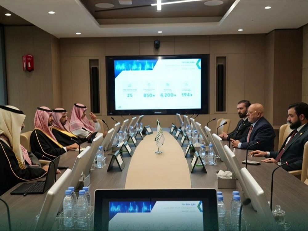 وزير الاقتصاد يبحث التعاون الصناعي مع صندوق التنمية السعودي في الرياض