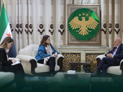 وزير الاقتصاد يلتقي ممثلة الأمم المتحدة لتعزيز المشاريع التنموية في سوريا