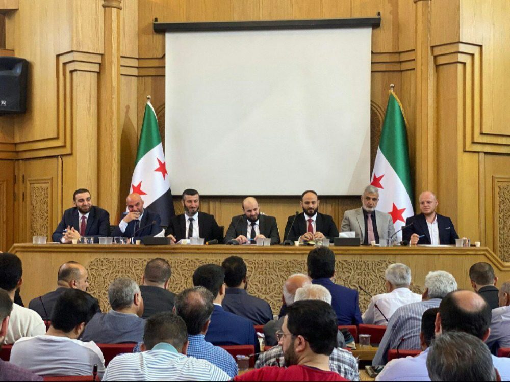 وزير الطاقة المهندس" محمد البشير" ومحافظ حلب "عزام الغريب"
