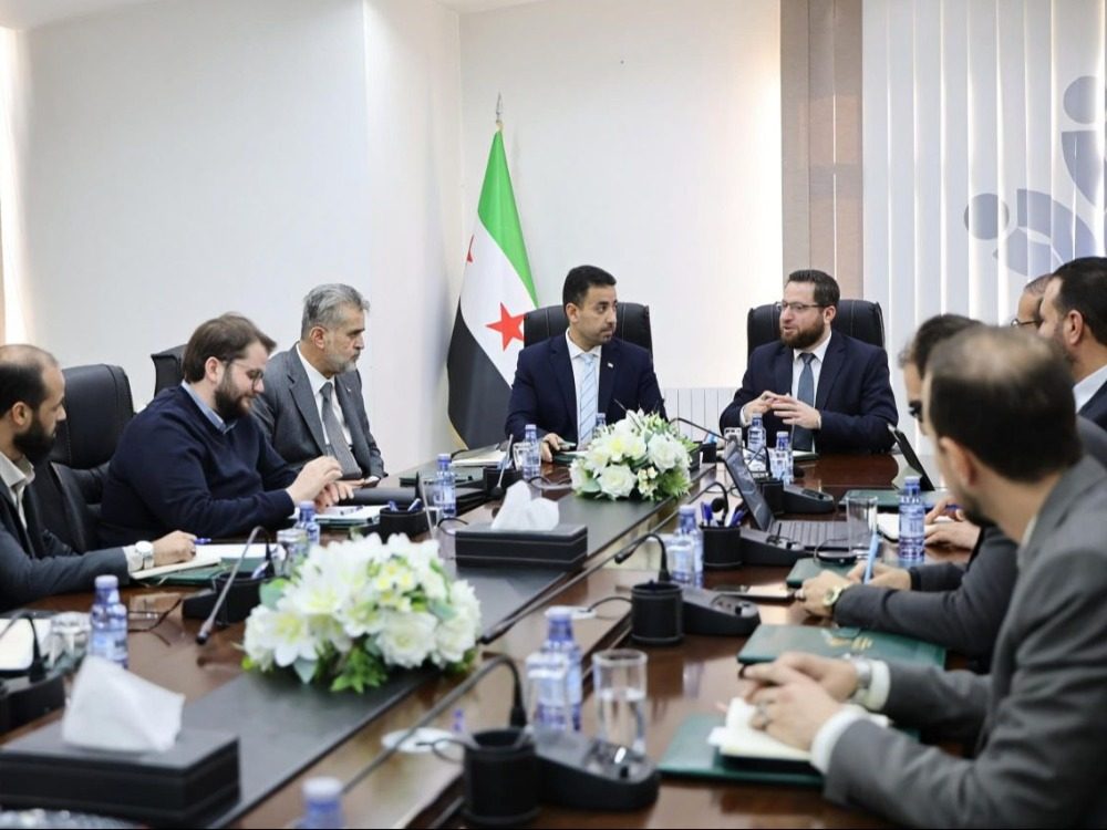 وزيرا الصحة والتنمية الإدارية يبحثان اعتماد هيكلية مديريات الصحة في المحافظات